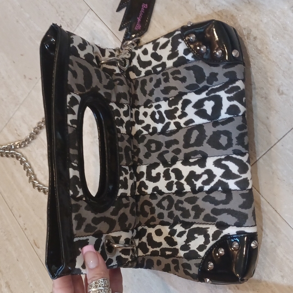 Unique Betsey Johnson Betseyville Quilted Foldover Clutch/Shoulder Bag - Picture 3 of 11